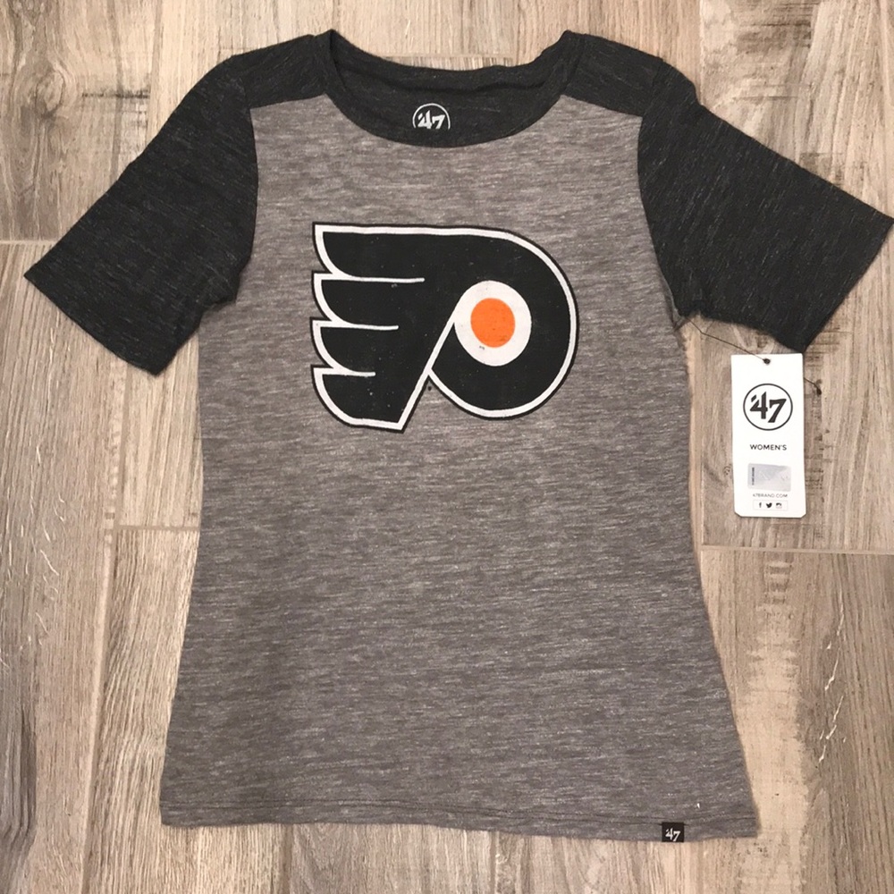 Philadelphia Flyers Woman’s T-Shirt. Small. NEW!